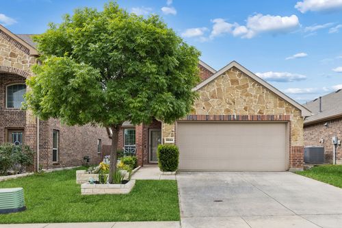 9953 Copperhead Ln, McKinney, TX, 75071-8608 | Card Image