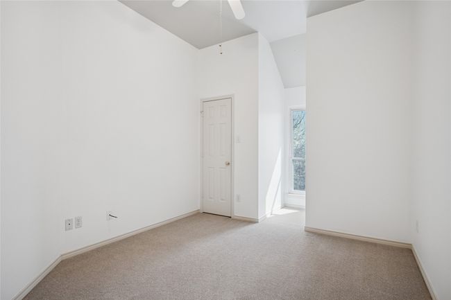 Bedroom 2 with alcove for desk | Image 28