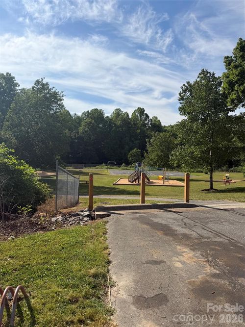 171 Ridley St, Marion, NC, 28752-4629 | Card Image