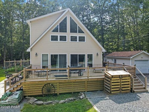 165 W Shore Dr, Milford, PA, 18337-4365 | Card Image