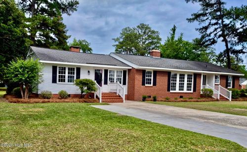 300 N Graham St, Wallace, NC, 28466-2311 | Card Image
