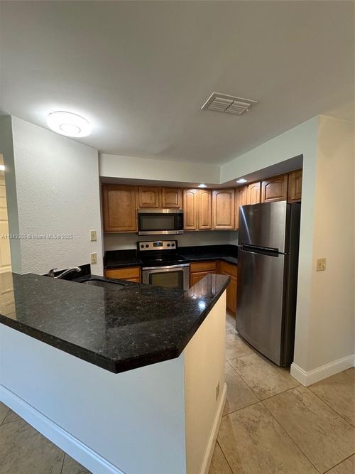 apt-614-3430 Pinewalk Dr N, Margate, FL, 33063-7807 | Card Image