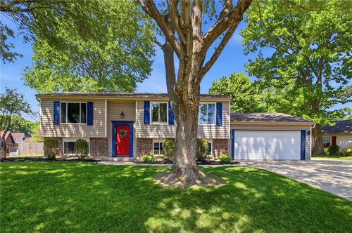 1835 Statehouse Ct, Sugarcrk Twp, OH, 45305-1217 | Card Image