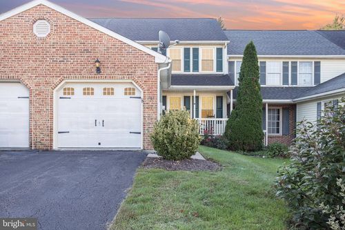 1763 Betz Farm Dr, LANCASTER, PA, 17603-7402 | Card Image