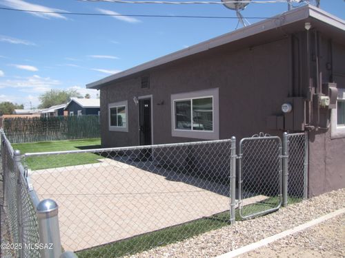 1631 W Buckeye Ln, Tucson, AZ, 85705-5126 | Card Image