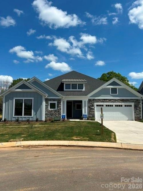 3015 Five Creek Rd, Charlotte, NC, 28215 | Card Image
