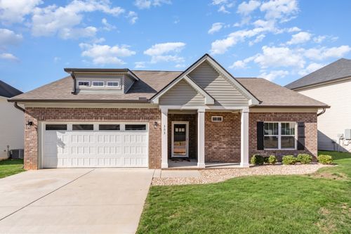 303 Wyburn Pl, Burns, TN, 37029-5113 | Card Image