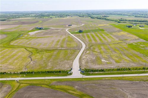18802 Bella Terra Rd, Pleasant Hill, MO, 64080-8816 | Card Image