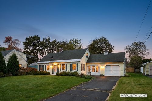 10 Tulip Ln, Greenfield, MA, 01301-2719 | Card Image