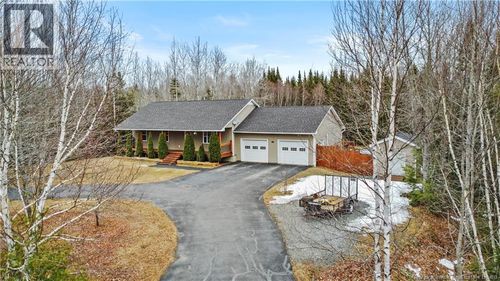 122 Sandstone Dr, Hanwell, NB, E3E0B9 | Card Image