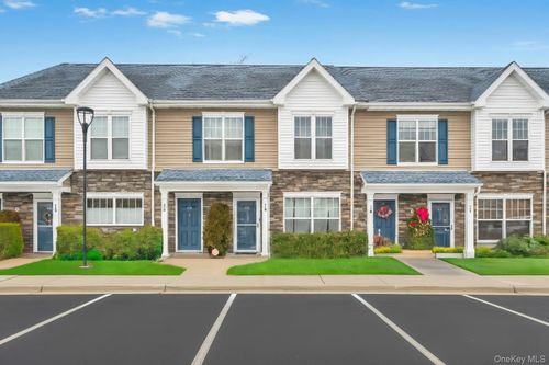 115 Weatherby Ln, Central Islip, NY, 11722-4550 | Card Image