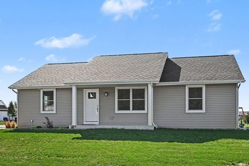 20572 Matthew Dr, Milford, IN, 46542-1301 | Card Image