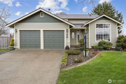 915 129th Street Ct E, Tacoma, WA, 98445-2973 | Card Image