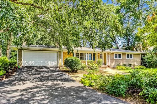 125 Prospect Ave, Clarendon Hills, IL, 60514-1240 | Card Image
