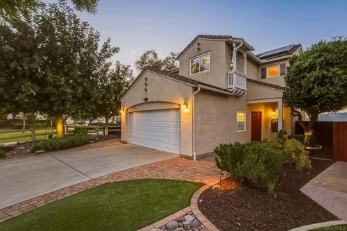 11310 Village Ridge Rd, San Diego, CA, 92131-3900 | Card Image