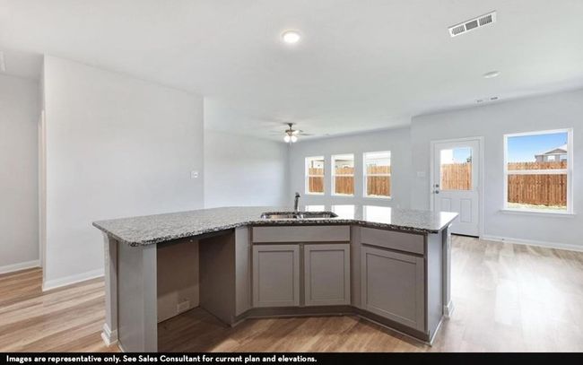 290 Yosemite Dr, House other with 3 bedrooms, 2 bathrooms and 2 parking in Kyle TX | Image 13