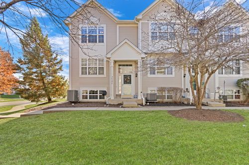 end-34394 N Goldenrod Ct, Round Lake, IL, 60073-5235 | Card Image