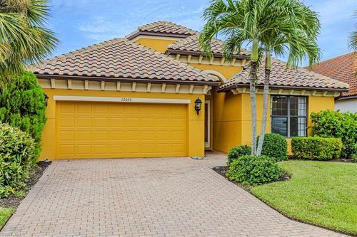 12093 Country Day Cir, FORT MYERS, FL, 33913-7619 | Card Image
