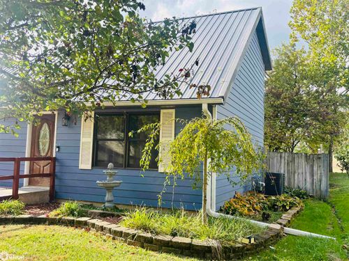 225 Vica Ln, Fort Madison, IA, 52627-2182 | Card Image