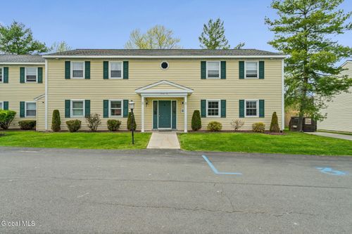 184 Cedarview Ln, Watervliet, NY, 12189-2956 | Card Image