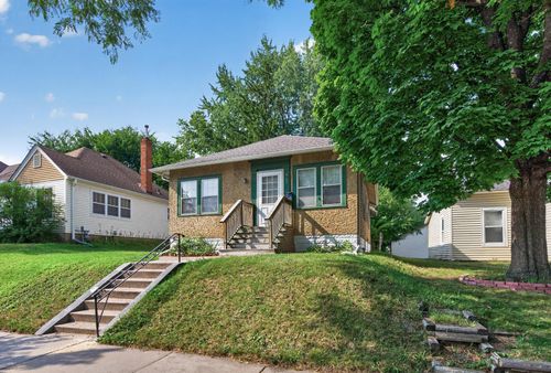 967 Rose Ave E, Saint Paul, MN, 55106-2626 | Card Image