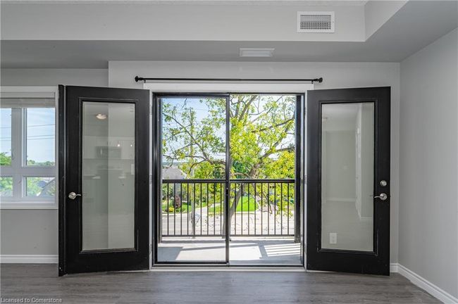 210 - 408 Guelph Ave, Townhouse with 3 bedrooms, 2 bathrooms and 2 parking in Cambridge ON | Image 5