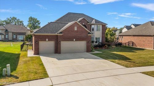 39713 Whitewater Dr, Harrison Township, MI, 48045-1549 | Card Image