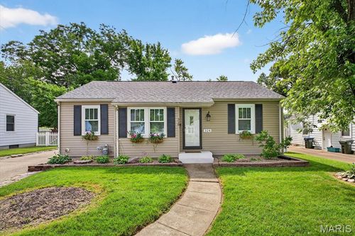 328 W Liberty St, Columbia, IL, 62236-2340 | Card Image