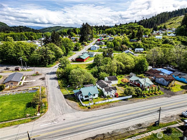 16672 Frontier St, House other with 2 bedrooms, 1 bathrooms and 1 parking in Clallam Bay WA | Image 31