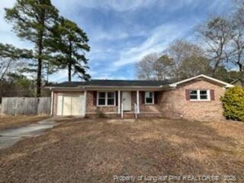 3718 Pioneer Dr, Hope Mills, NC, 28348-9348 | Card Image