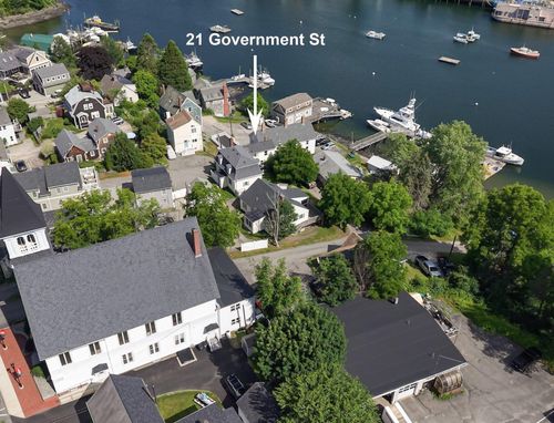 ab-21 Government St, Kittery, ME, 03904-1662 | Card Image