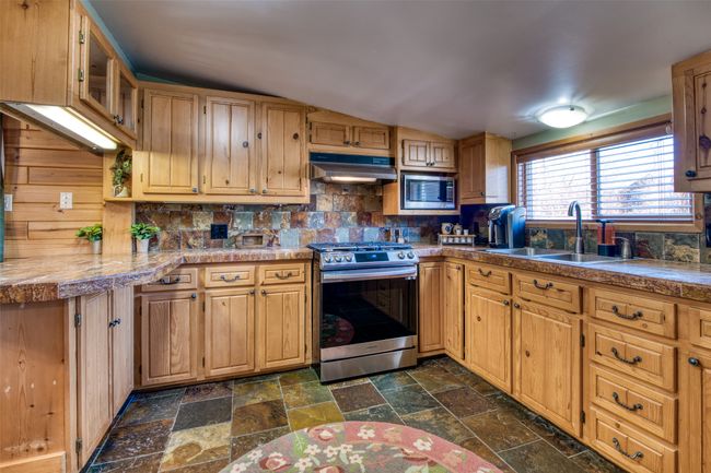 2291 Meridian Rd, House other with 5 bedrooms, 3 bathrooms and null parking in Victor MT | Image 89