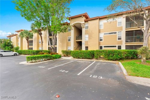 apt-815-8950 Colonnades Ct E, BONITA SPRINGS, FL, 34135-7866 | Card Image