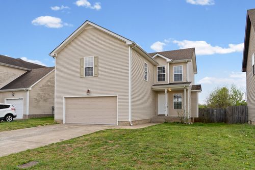 3418 Foxrun Ln, Clarksville, TN, 37042-5067 | Card Image
