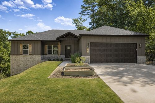 4 Grange Ln, Bella Vista, AR, 72715-6617 | Card Image