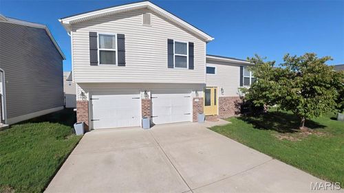 17 Faith Dr, Fairview Heights, IL, 62208-2971 | Card Image
