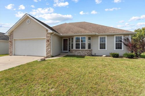 51807 Cresswell Dr, South Bend, IN, 46628-9057 | Card Image