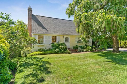15 Appletree Ct, South Burlington, VT, 05403-6109 | Card Image