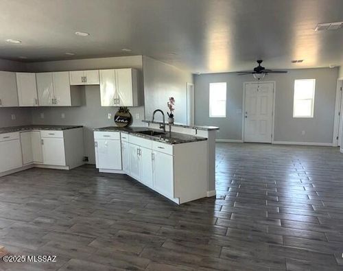 49 S Richmond Dr, Corona de Tucson, AZ, 85641 | Card Image