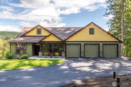 650 Agate Creek Dr, Kalama, WA, 98625-8910 | Card Image