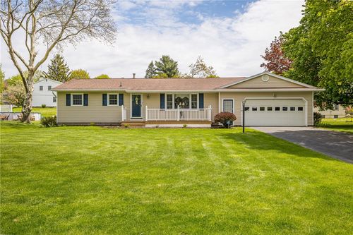 4 Dahlia Dr, Fairport, NY, 14450-9205 | Card Image