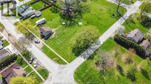 470 Brown St, Dresden, ON, N0P1M0 | Card Image