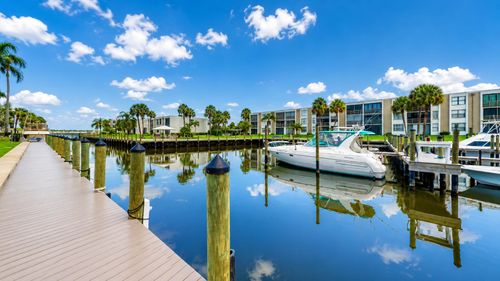 10106-1950 Sw Palm City Rd, Stuart, FL, 34994-4268 | Card Image
