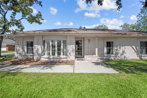 11715 Cherry Point Dr, Mont Belvieu, TX, 77535-5647 | Card Image