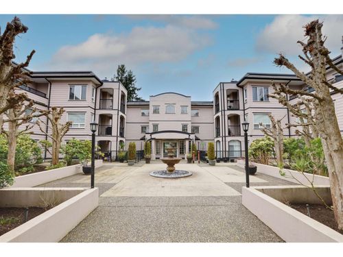 204-1533 Best Street, White Rock, BC, V4B4E9 | Card Image