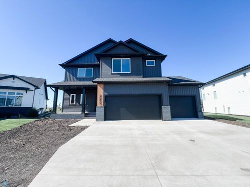 4859 Hampton Cir S, Moorhead, MN, 56560-7255 | Card Image