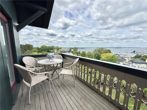j-35 Chastellux Ave, Newport, RI, 02840-3856 | Card Image