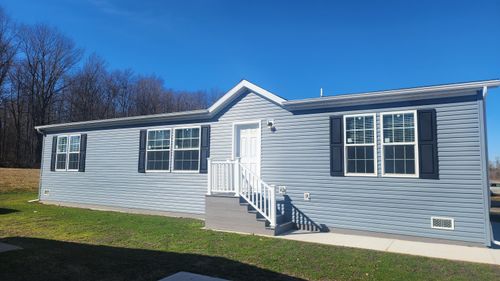 7-884 Ottawa Ct, Charlotte, MI, 48813-7702 | Card Image