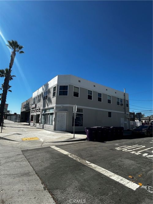 2337 Long Beach Blvd, Long Beach, CA, 90806-3215 | Card Image