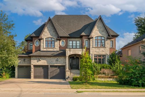 173 Lakeland Cres, Richmond Hill, ON, L4E3A4 | Card Image